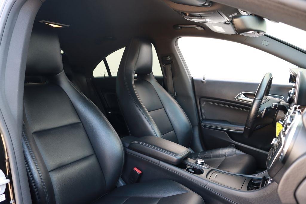 Mercedes-Benz CLA-Class  2014