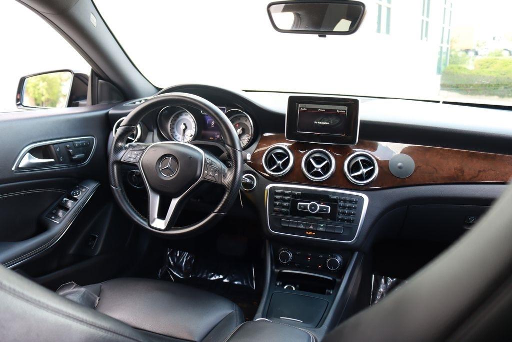 Mercedes-Benz CLA-Class  2014