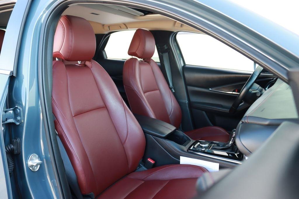 Mazda CX-30  2025