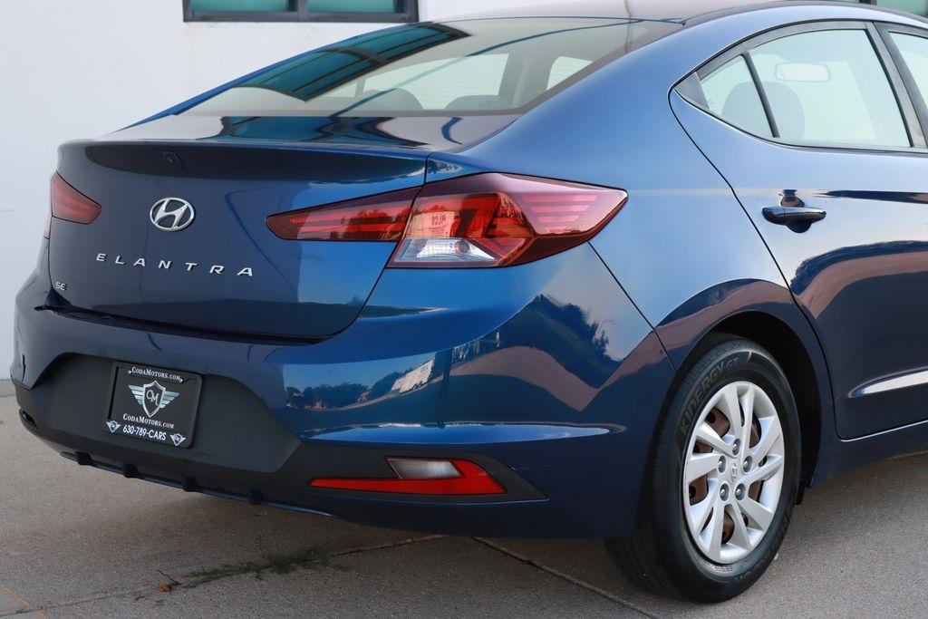 Hyundai Elantra  2019