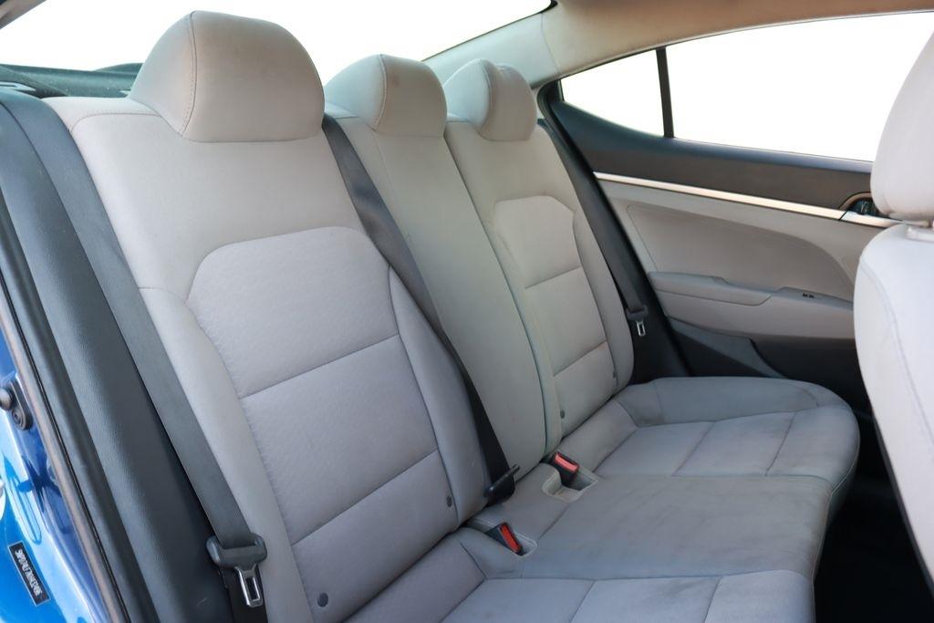 Hyundai Elantra  2019