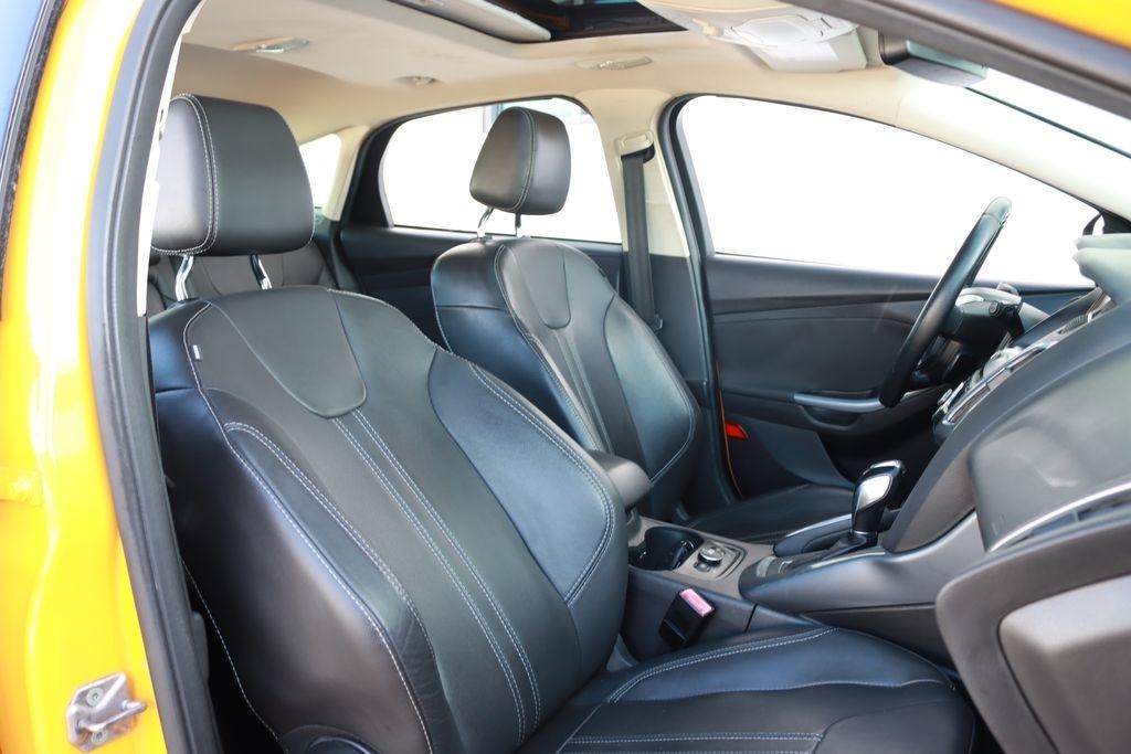 Ford Focus  2012
