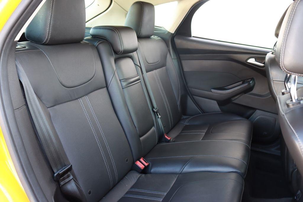Ford Focus  2012