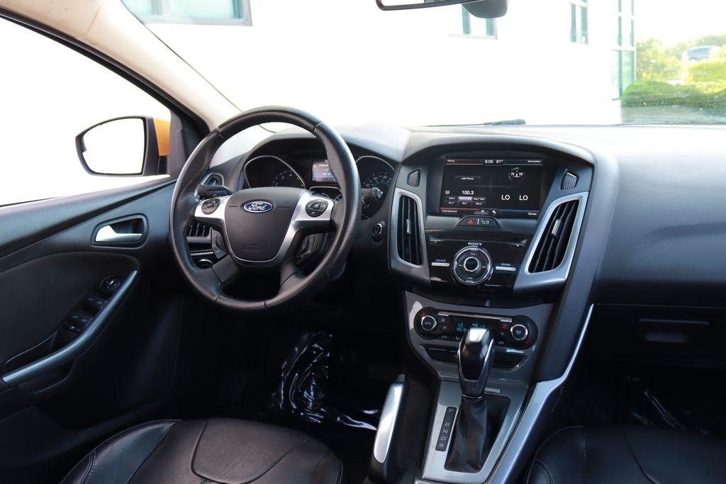 Ford Focus  2012
