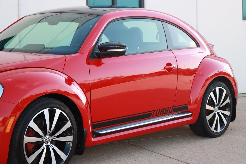 Volkswagen Beetle  2013
