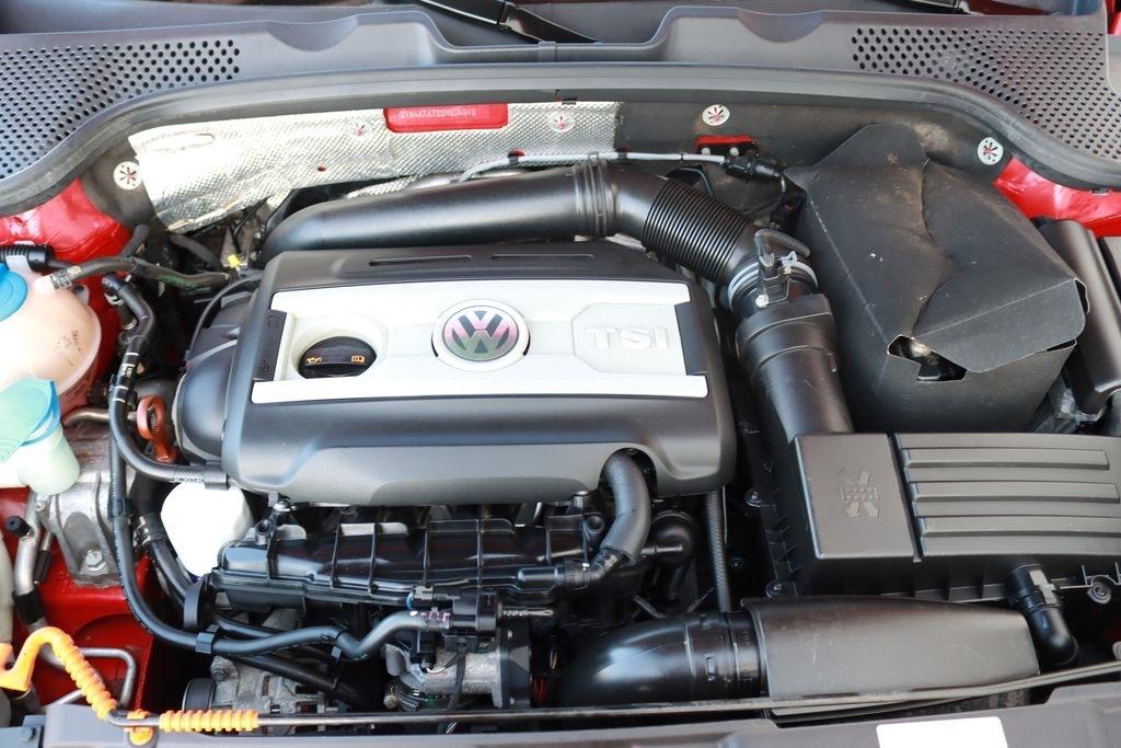 Volkswagen Beetle  2013