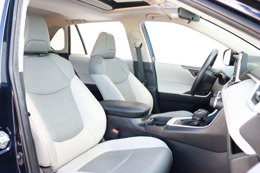 Toyota RAV4  2019