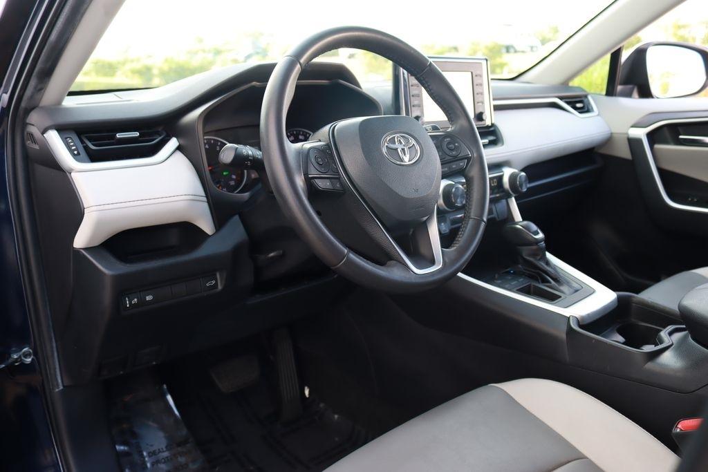 Toyota RAV4  2019