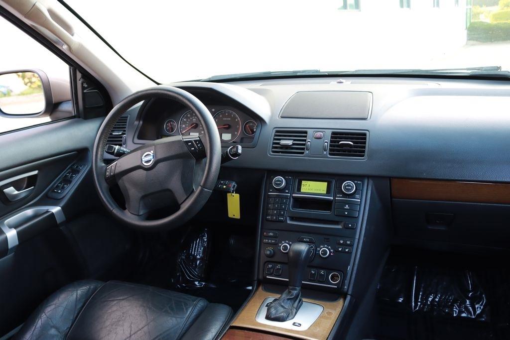 Volvo XC90  2008