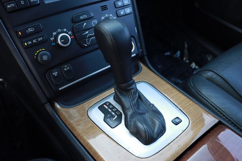 Volvo XC90  2008