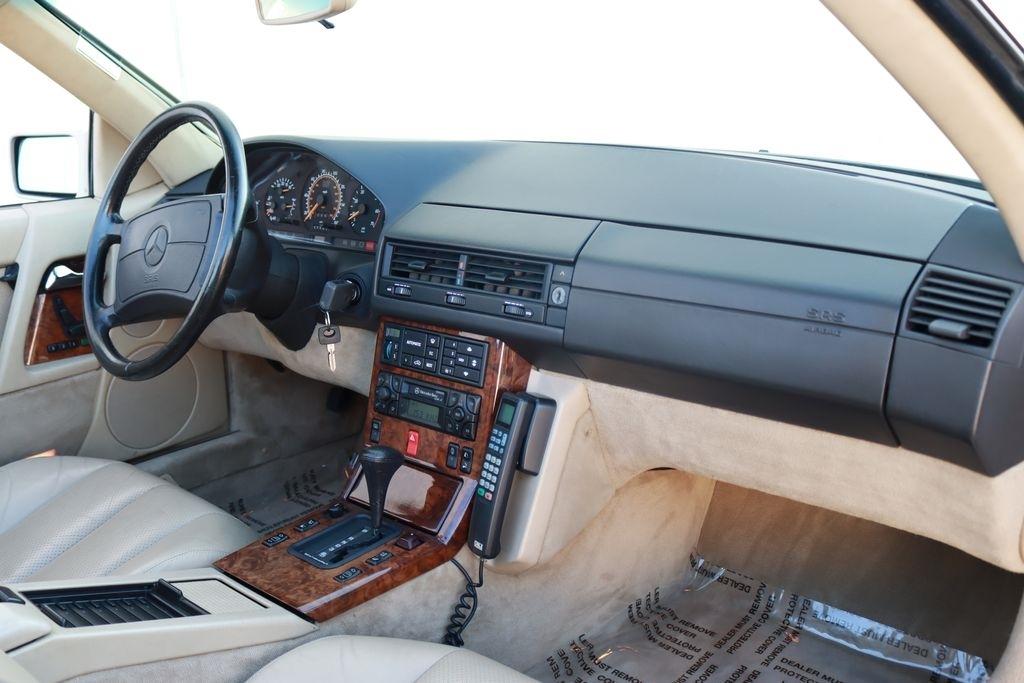 Mercedes-Benz 500  1991