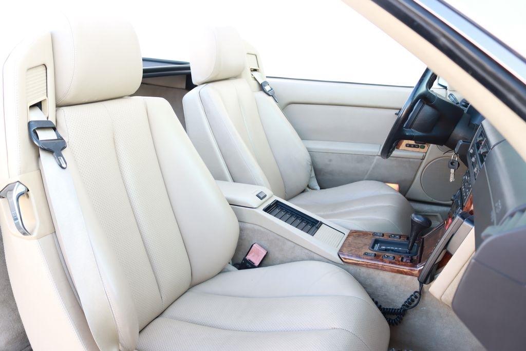 Mercedes-Benz 500  1991