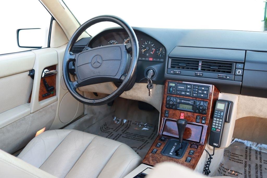 Mercedes-Benz 500  1991