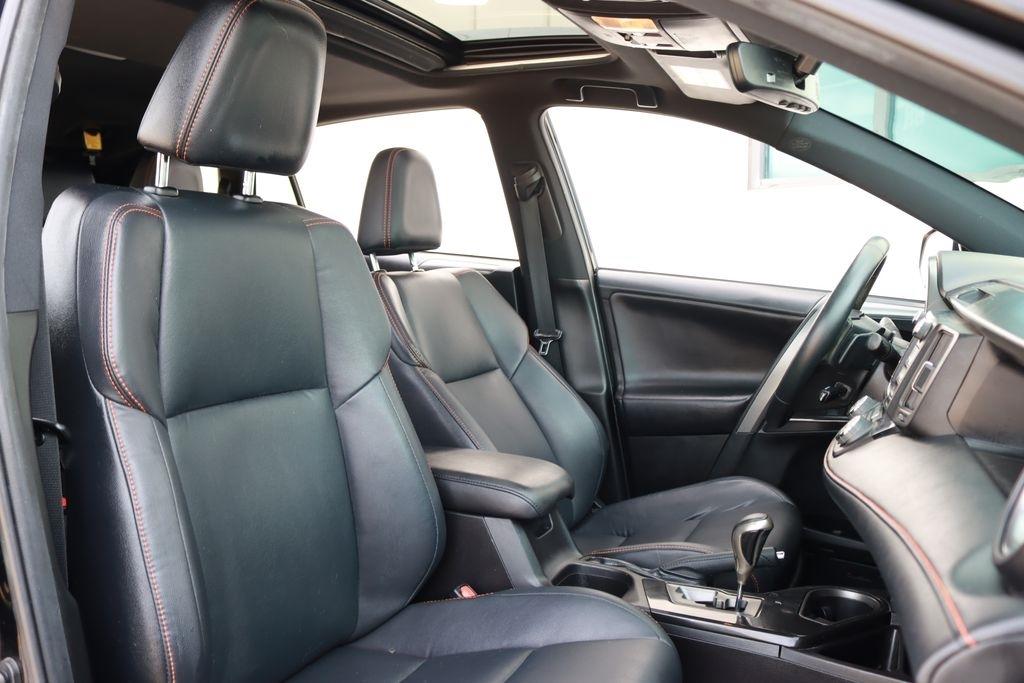 Toyota RAV4  2018
