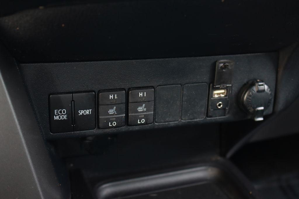 Toyota RAV4  2018