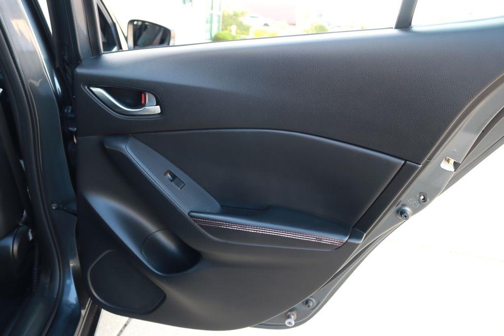 Mazda MAZDA3  2014