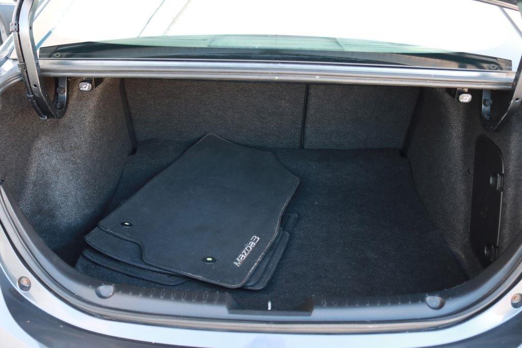 Mazda MAZDA3  2014