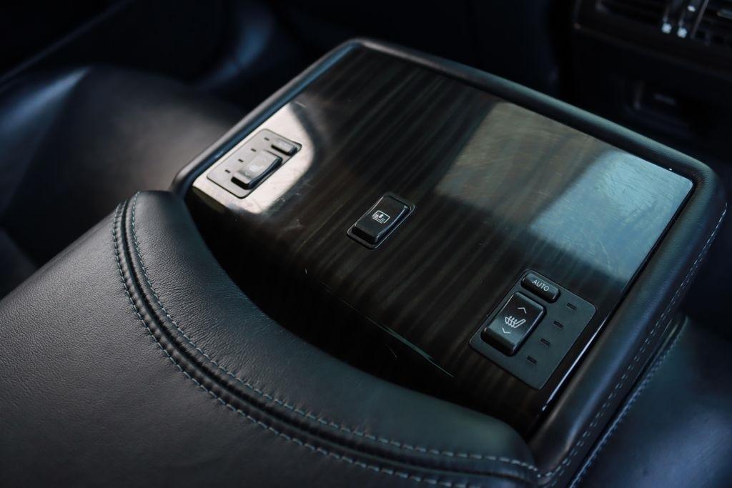 Lexus LS 460  2015