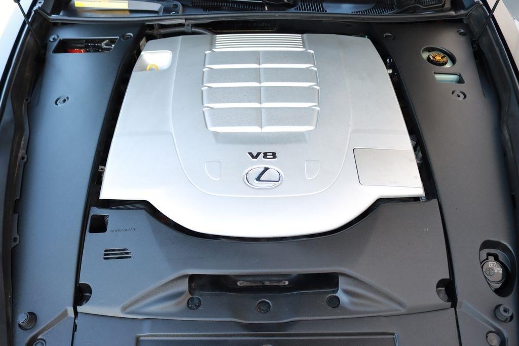Lexus LS 460  2015