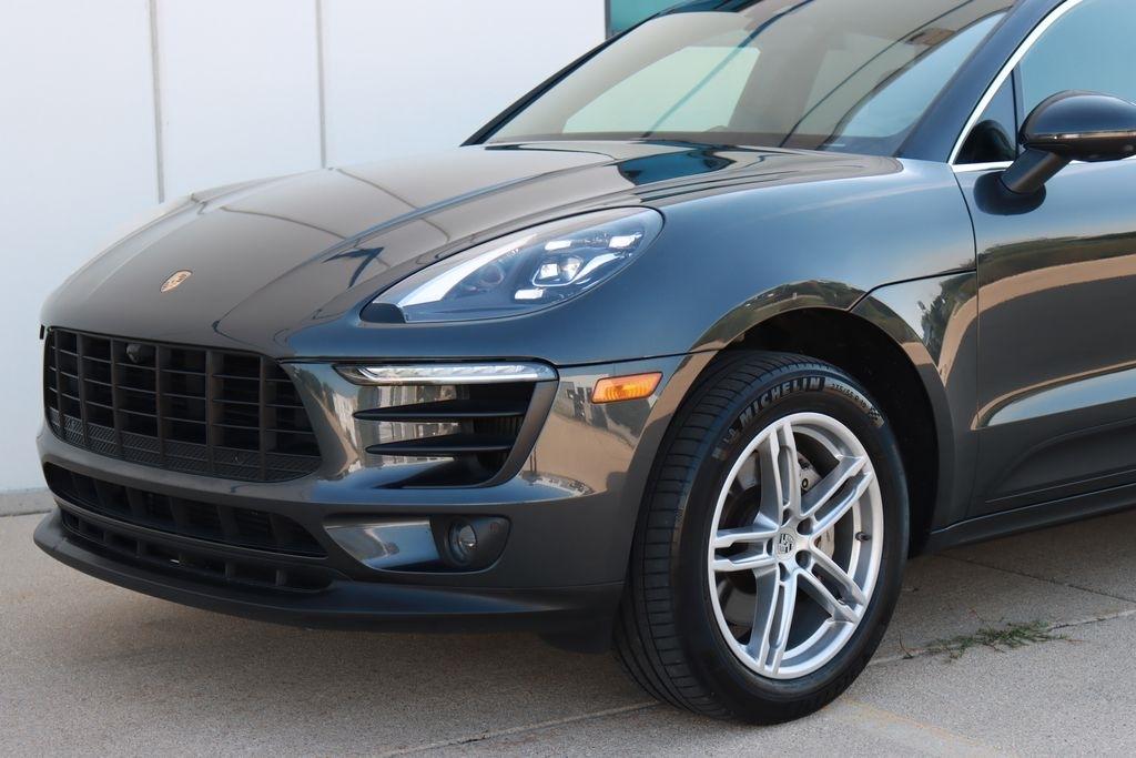 Porsche Macan  2017