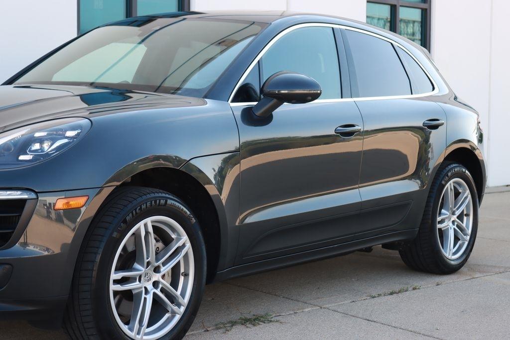 Porsche Macan  2017