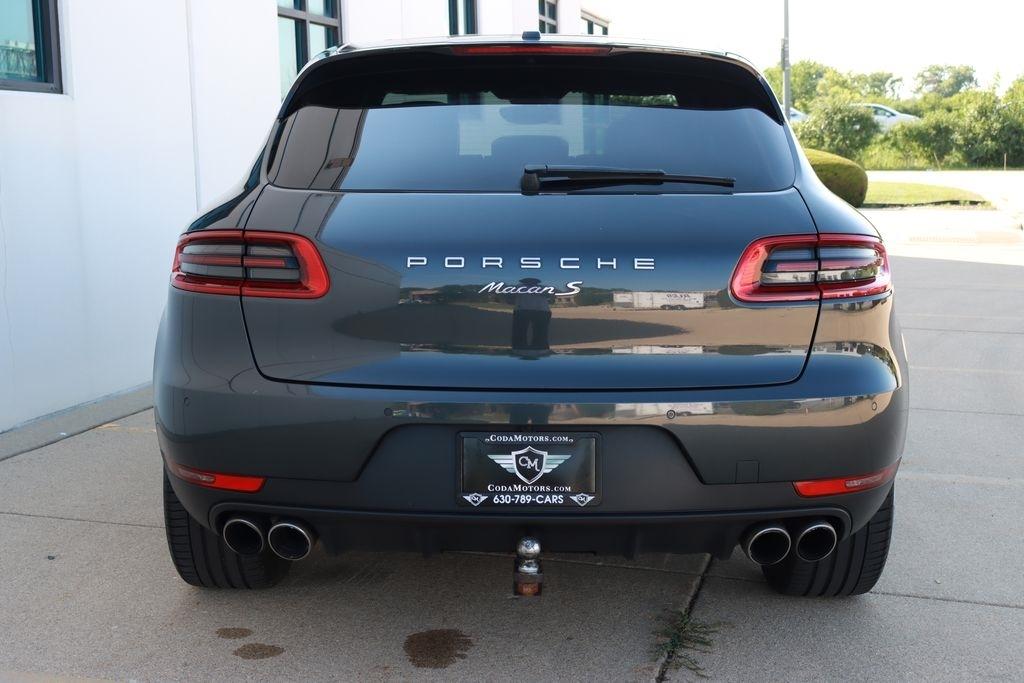 Porsche Macan  2017