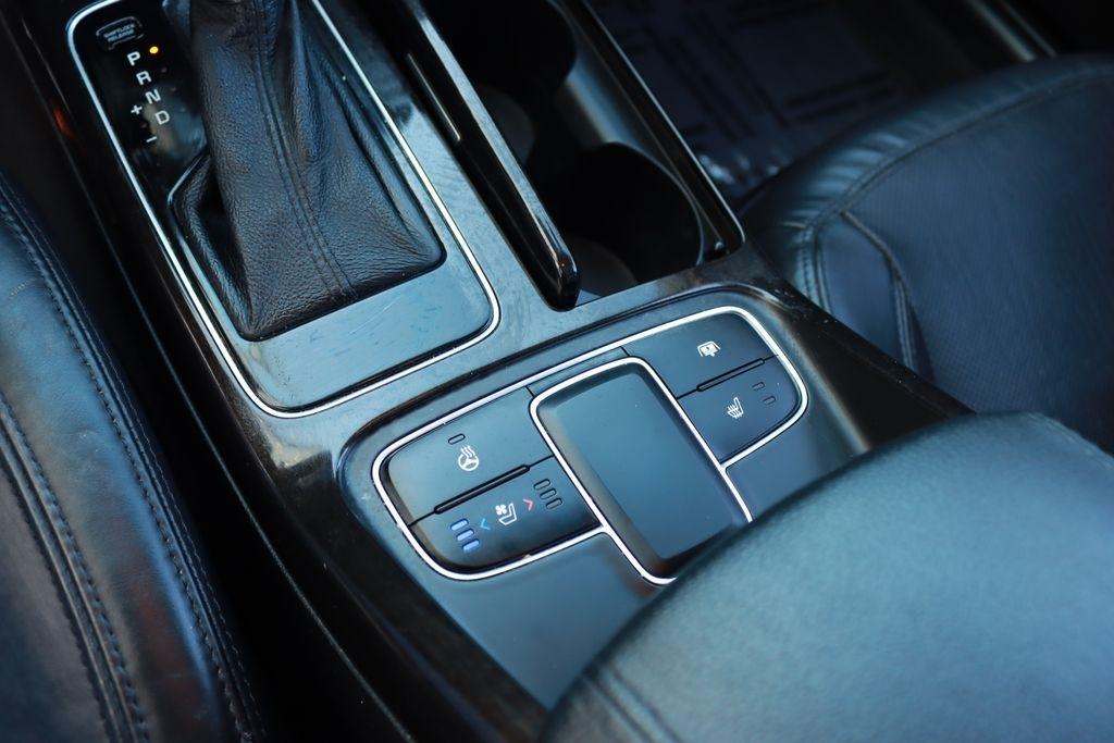 Kia Cadenza  2014