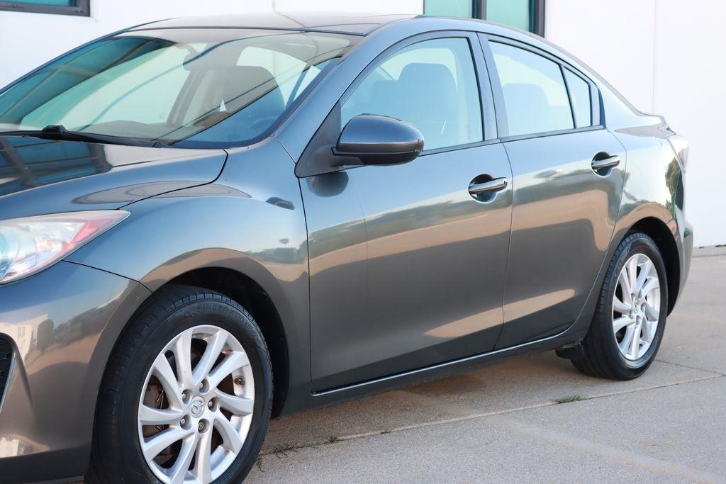 Mazda MAZDA3  2012