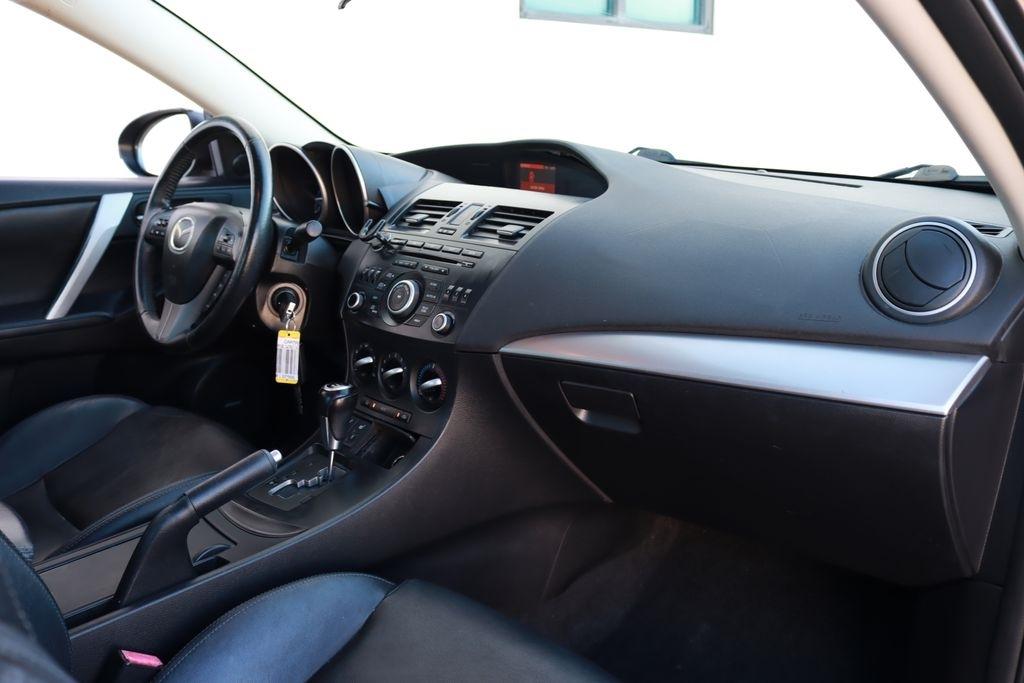 Mazda MAZDA3  2012