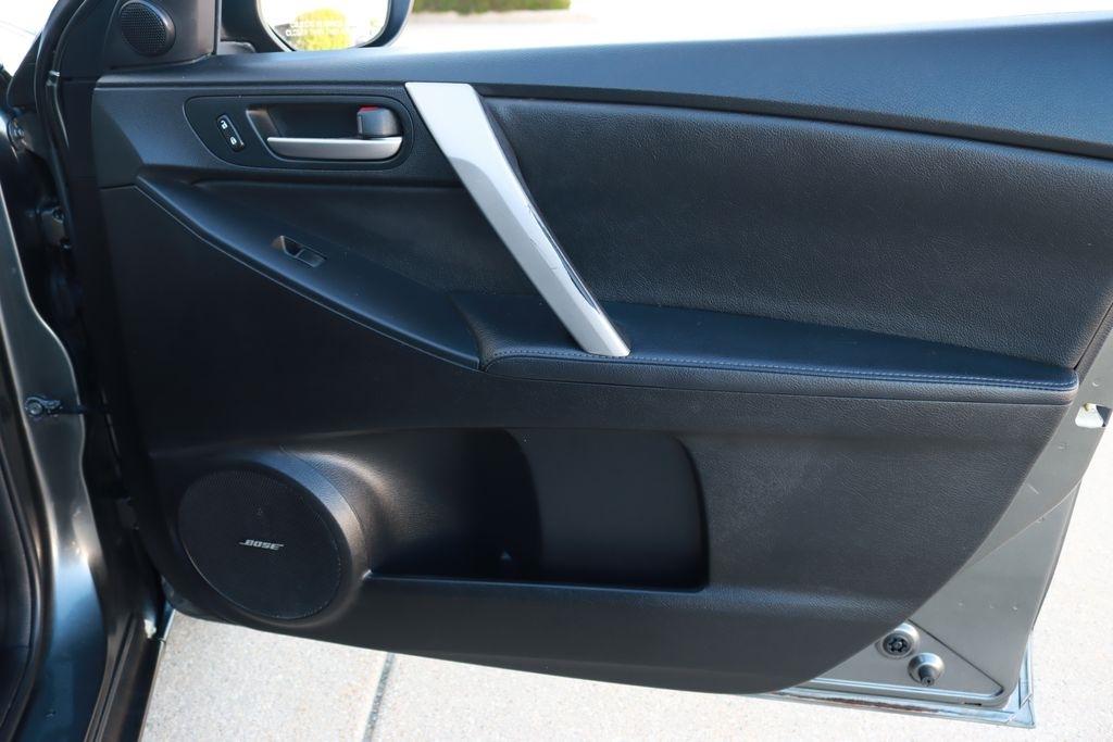 Mazda MAZDA3  2012