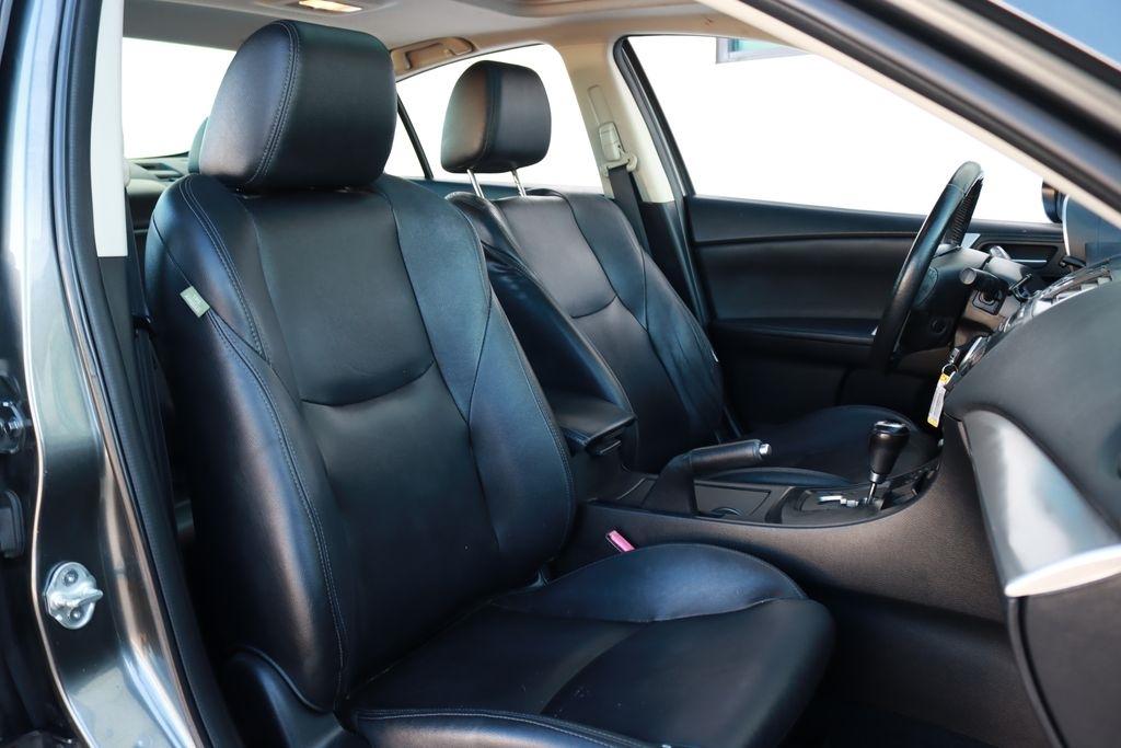 Mazda MAZDA3  2012