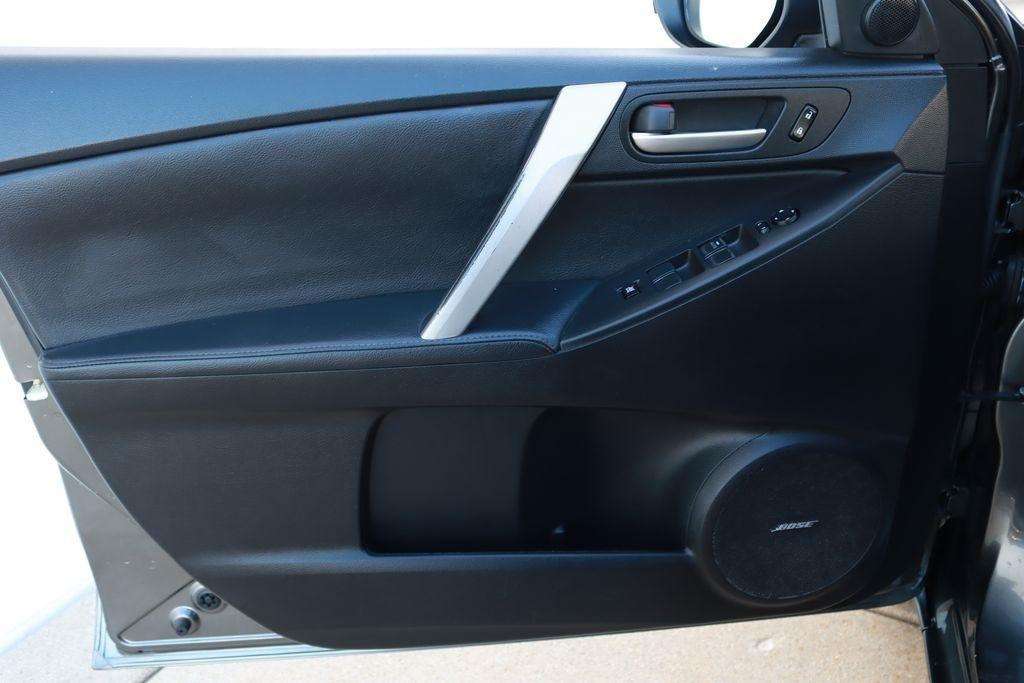Mazda MAZDA3  2012