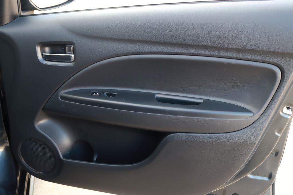 Mitsubishi Mirage  2014