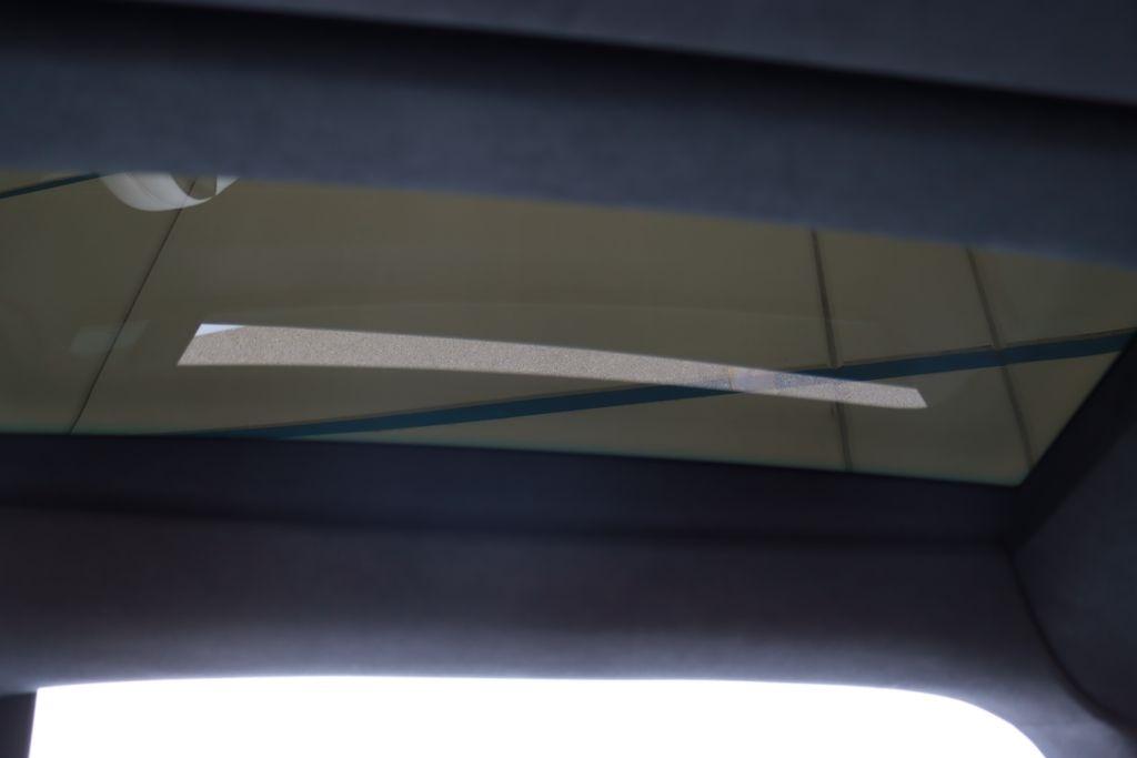 Tesla Model X  2021