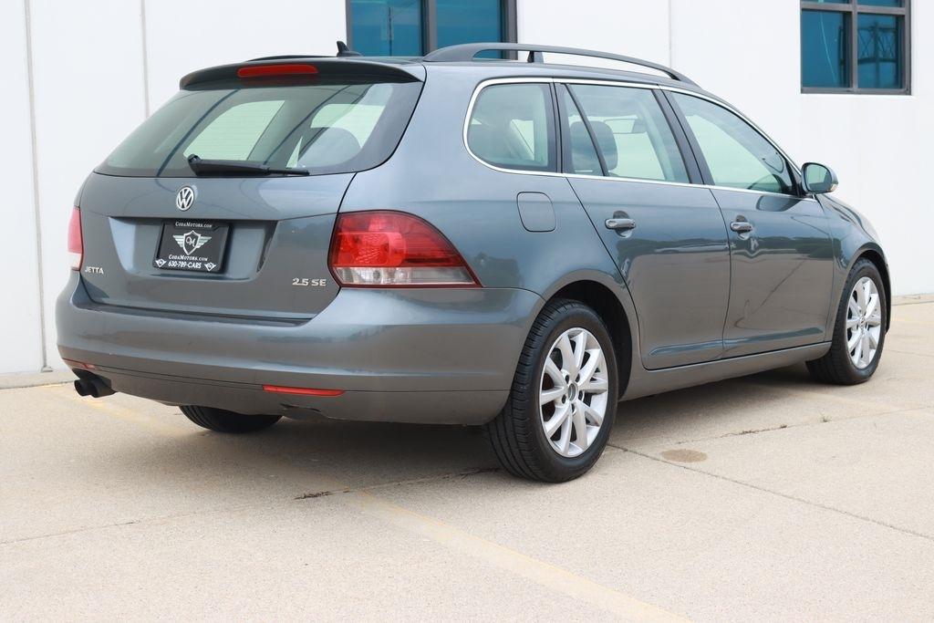 Volkswagen Jetta SportWagen  2012