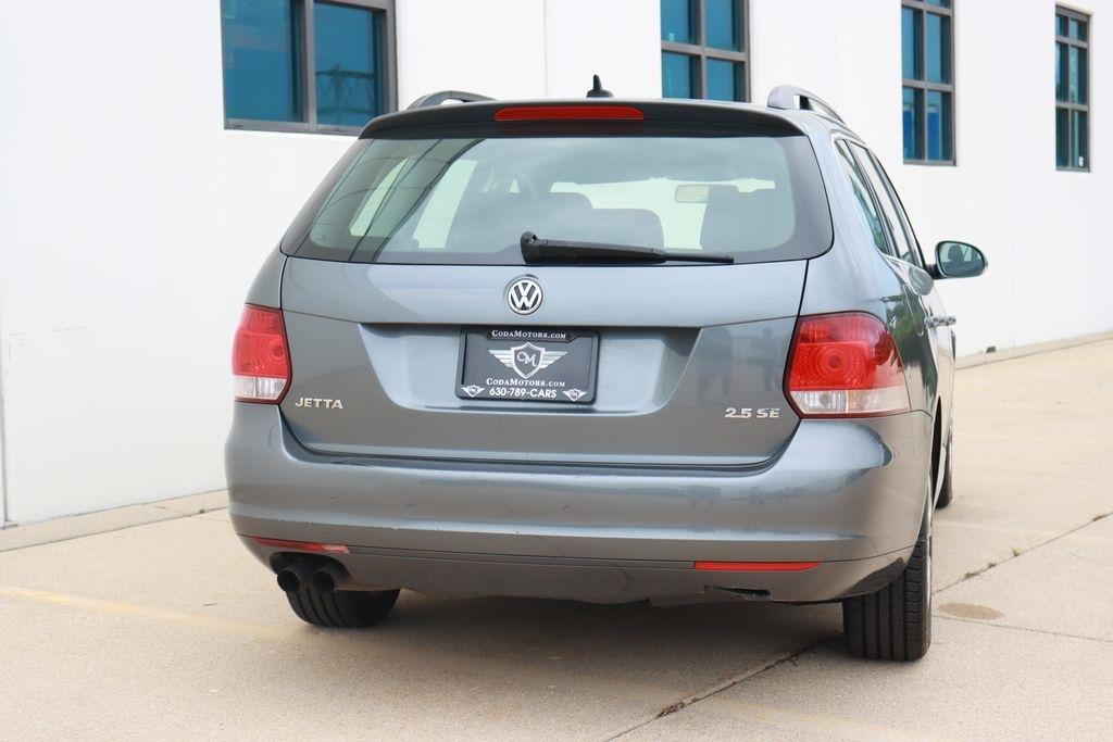 Volkswagen Jetta SportWagen  2012
