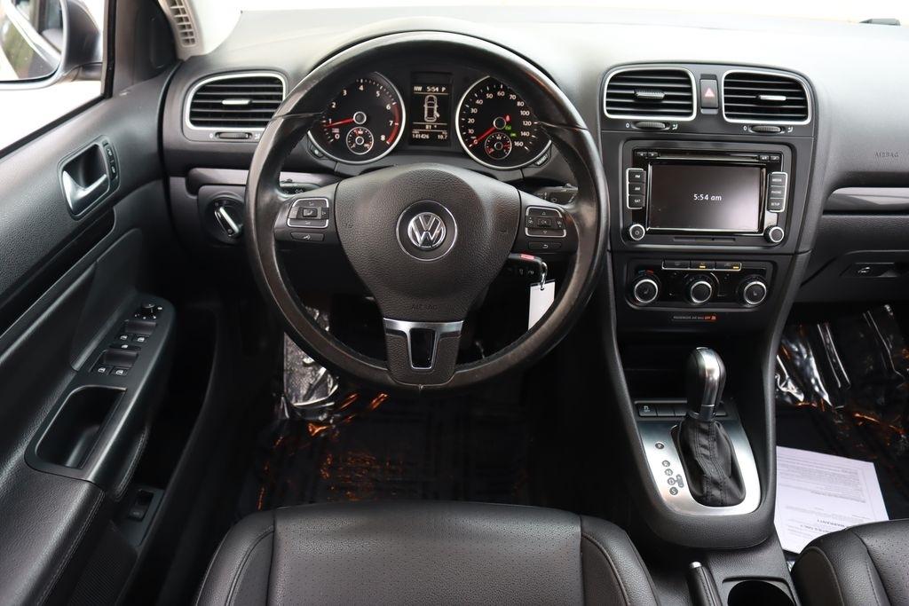 Volkswagen Jetta SportWagen  2012