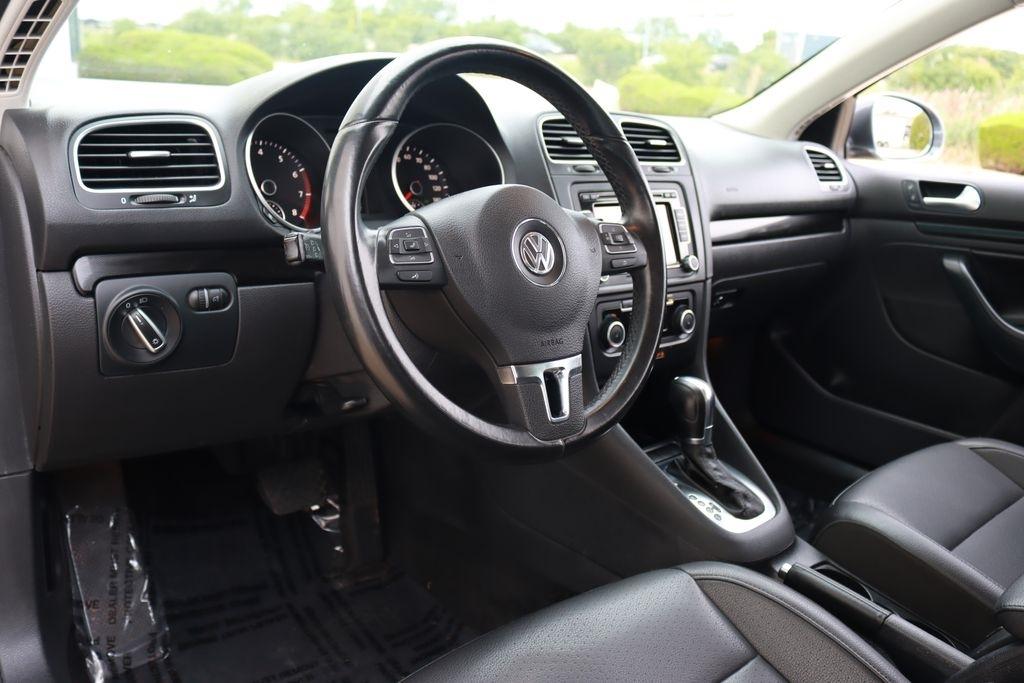 Volkswagen Jetta SportWagen  2012