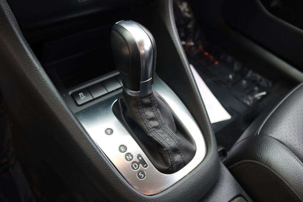 Volkswagen Jetta SportWagen  2012