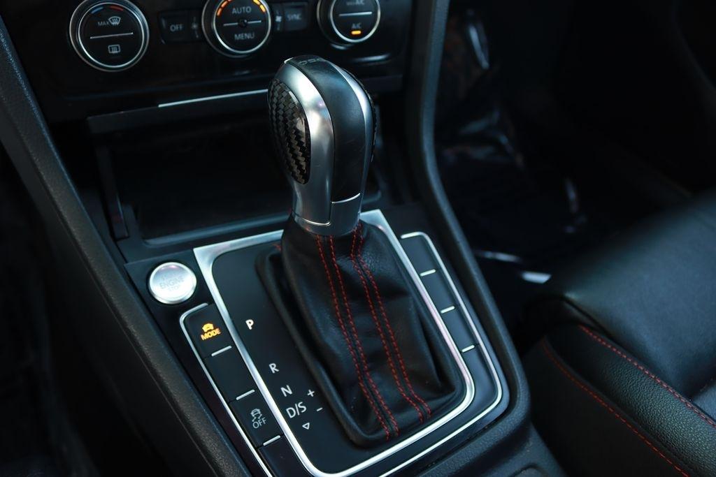 Volkswagen Golf GTI  2017
