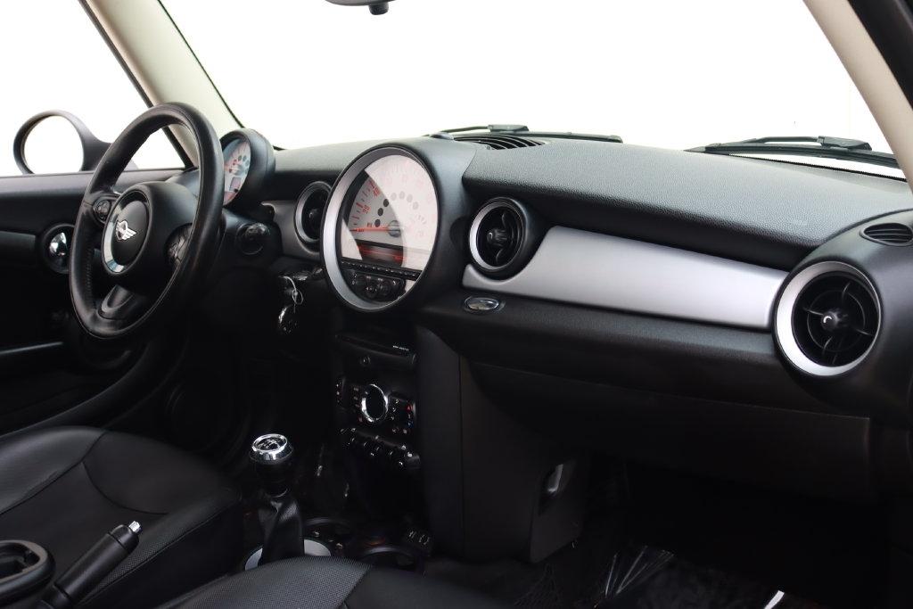 MINI Cooper  2013
