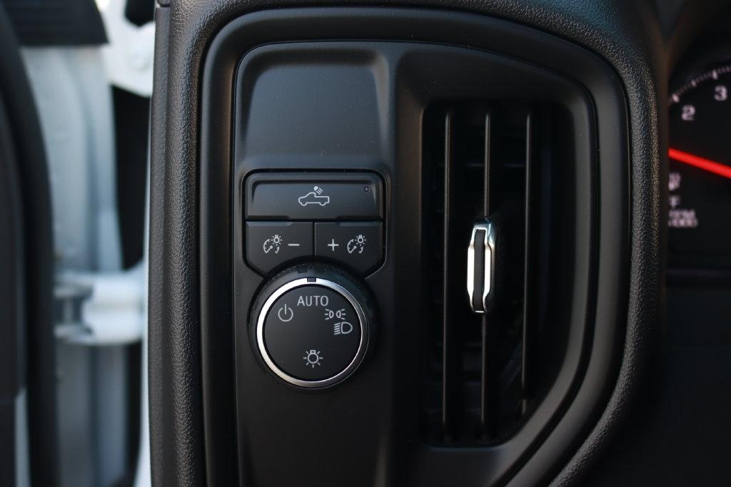 Chevrolet Silverado 1500  2025