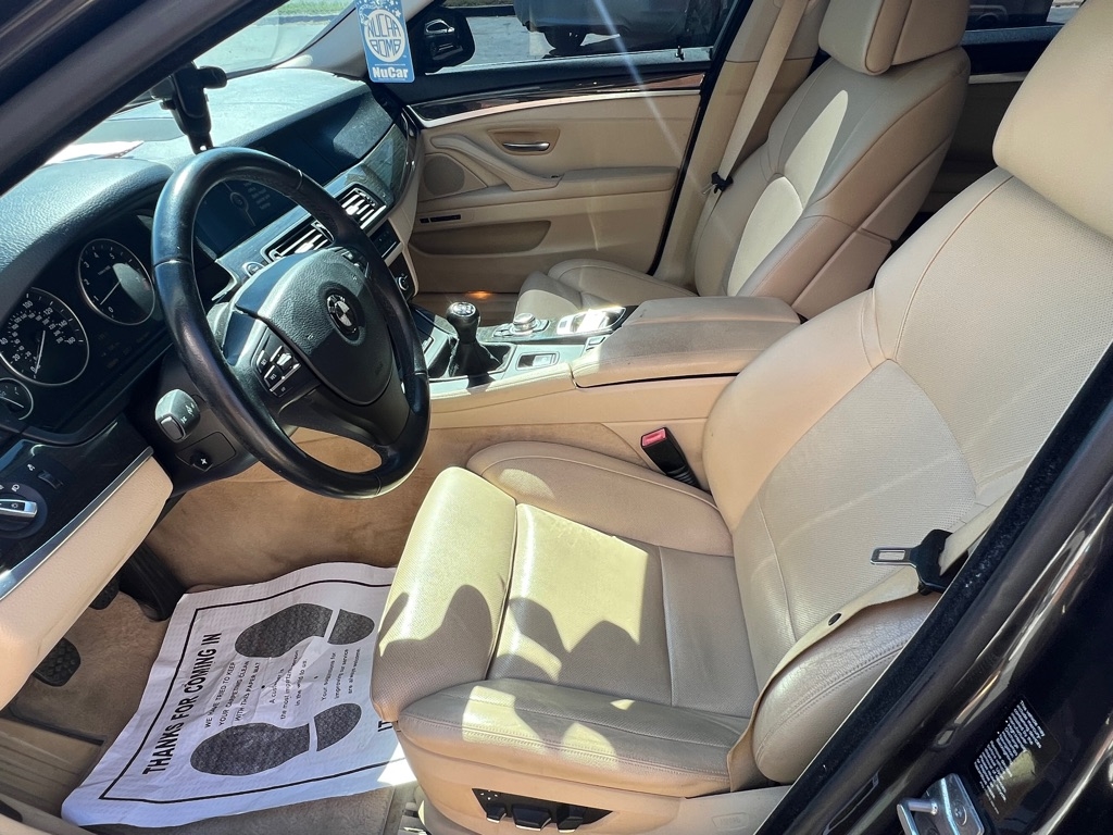 BMW 5-Series 535i 2011