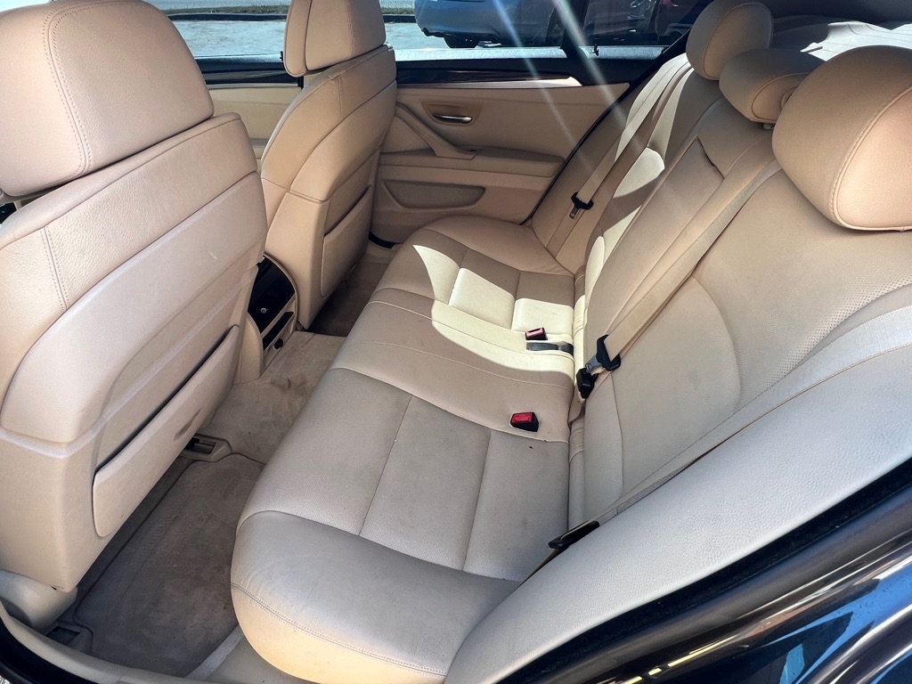 BMW 5-Series 535i 2011