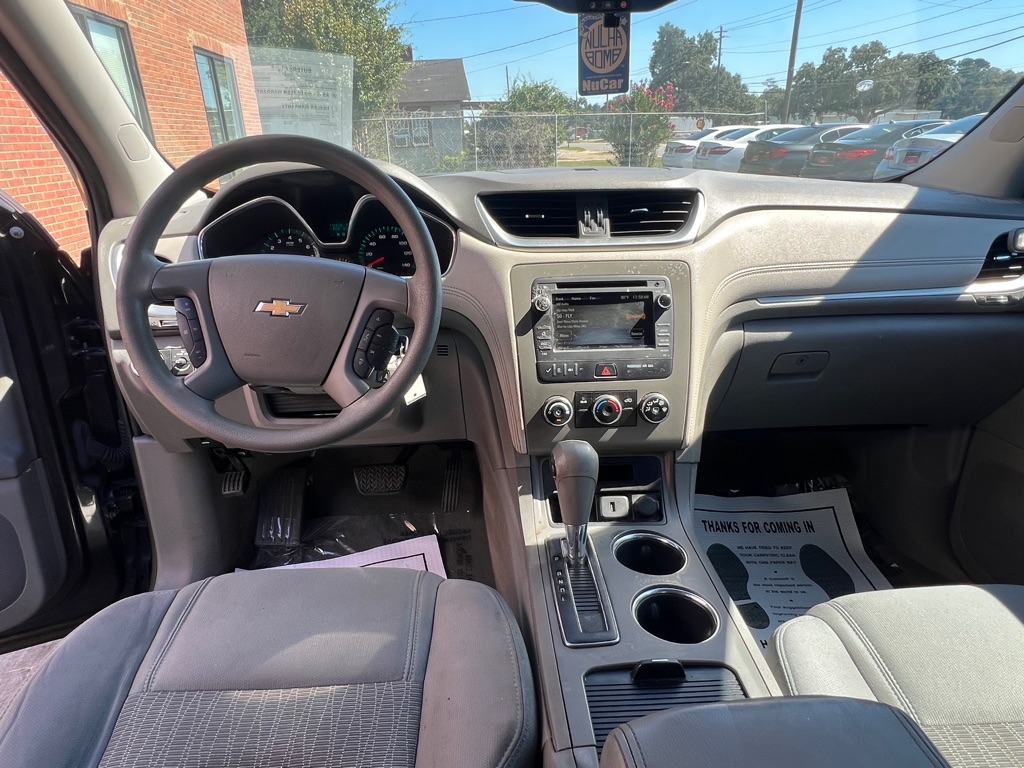 Chevrolet Traverse LS FWD w/PDC 2016