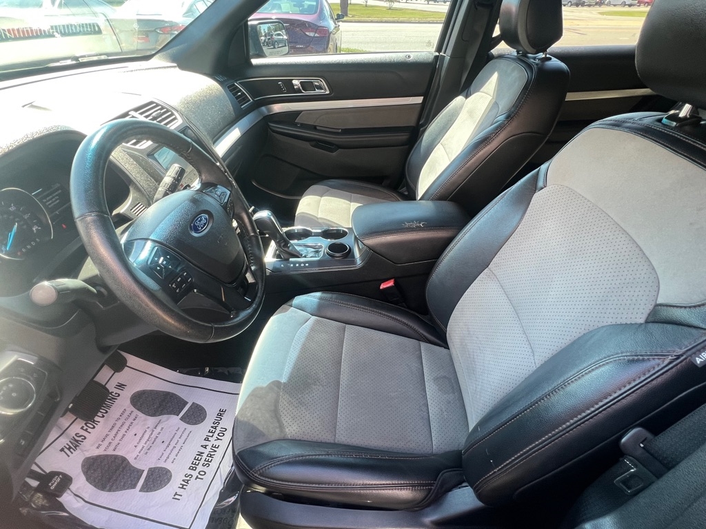 Ford Explorer XLT FWD 2017