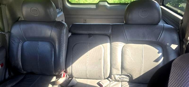 Cadillac Escalade AWD 2002