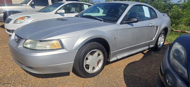 Ford Mustang Coupe 2000