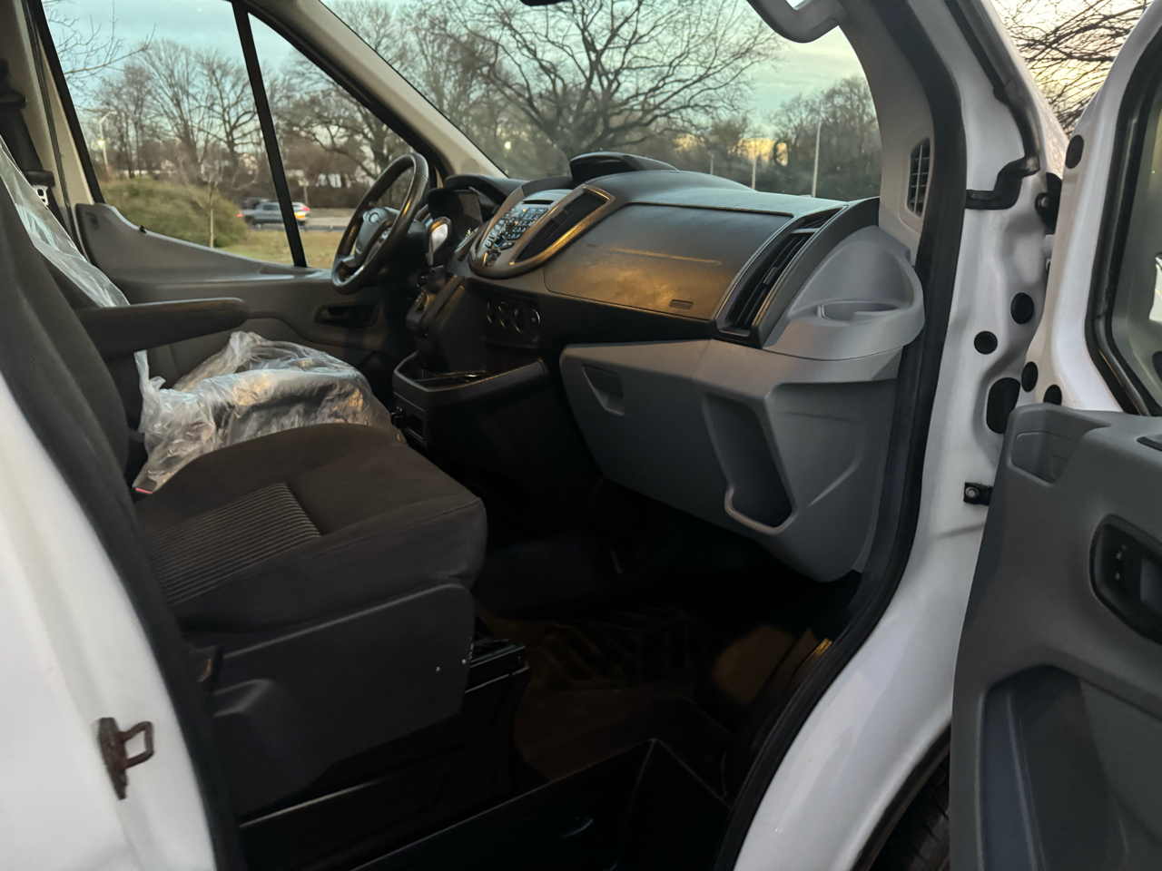 Ford Transit T-250 2016