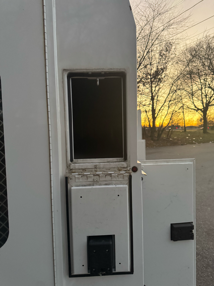 Ford Transit T-250 2016